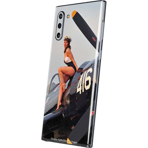 1940s Navy Pin-Up Girl On Corsair Fighter Plane Galaxy Note 10 Skin